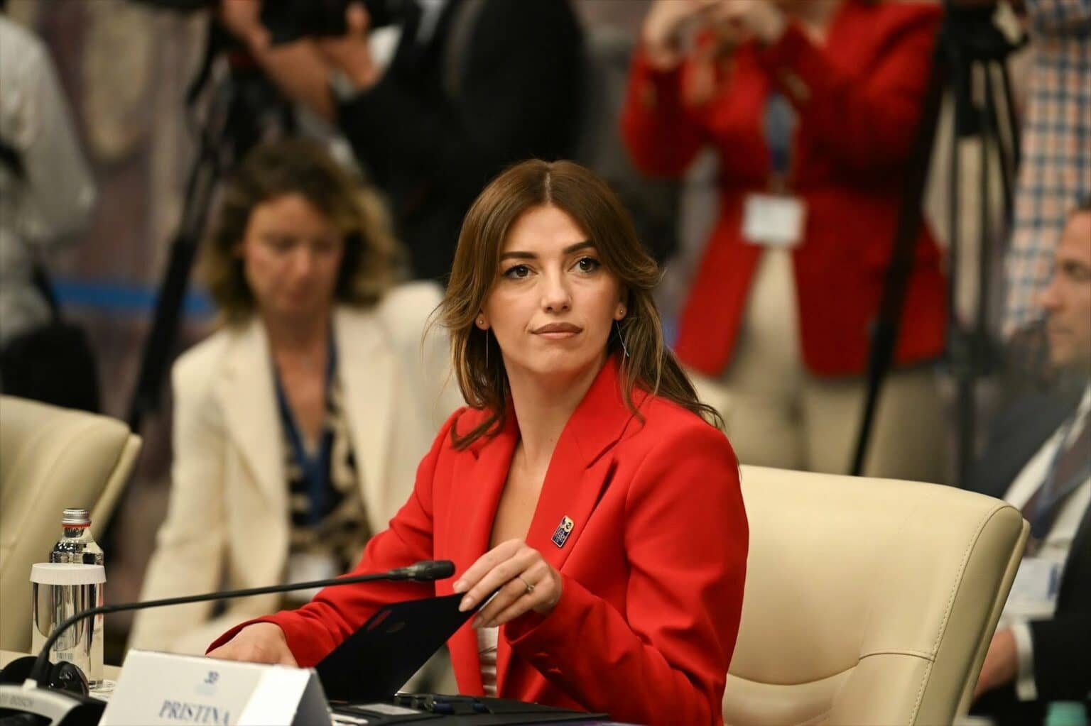 Haxhiu në Sofje: Kosova e meriton statusin e vendit kandidat