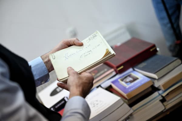 Nënshkruhet memorandumi për restaurimin e objektit të Institutit Albanologjik të Prishtinës