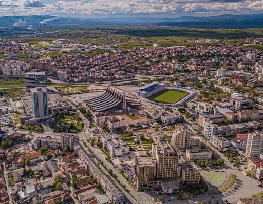 ​Rritje e ndjeshme e çmimit të pronave të banimit