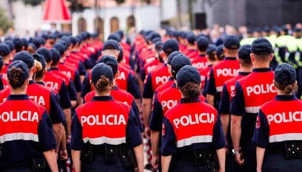 Rama ngushëllon për policin e vrarë, kërkon ndëshkim maksimal për dorasin