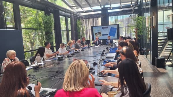 ​”Marrin para me çanta”, AGK ngre alarmin për lirinë e medias dhe gjuhën e urrejtjes