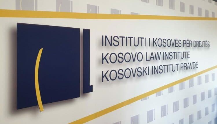 IKD në Gjakovë për të mbledhur nënshkrime për ndryshimin e Kodit Penal.