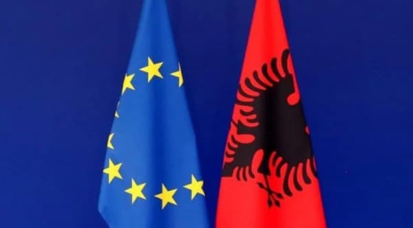 ​Katër vjet nga hapja e negociatave për anëtarësimin e Shqipërisë e Maqedonisë në BE